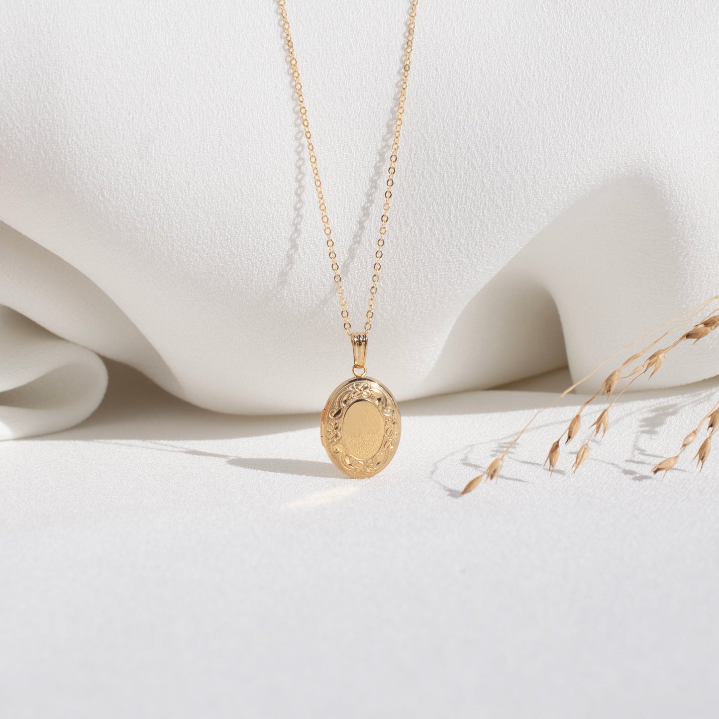 Vintage Oval Locket